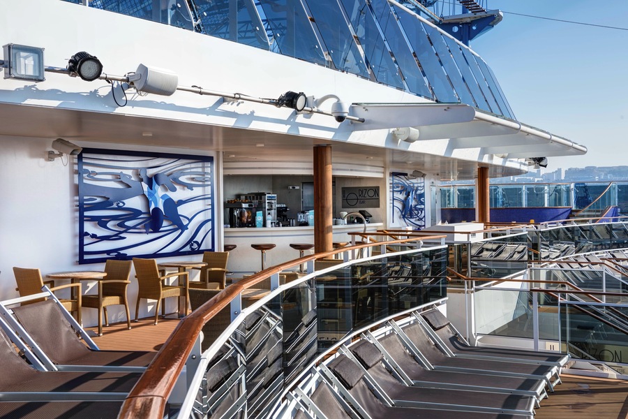 MSC Cruises MSC Meraviglia Horizon Pool - Credits - MSC Rights - Ivan Sarfatti 1.jpg